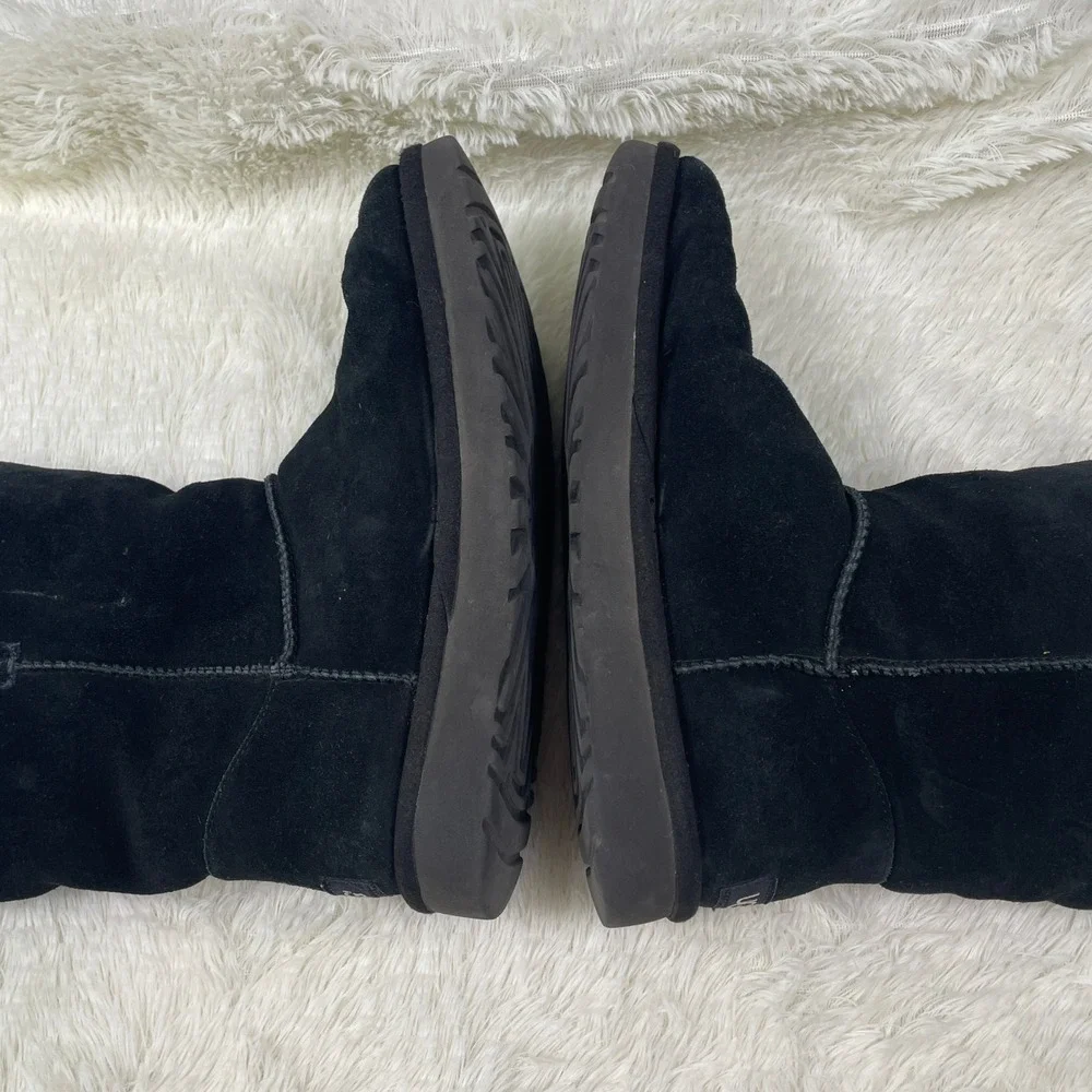 UGG 1018629 Boots Womens 8 Black Very Good Suede Shearling Split Shaft Lace Up